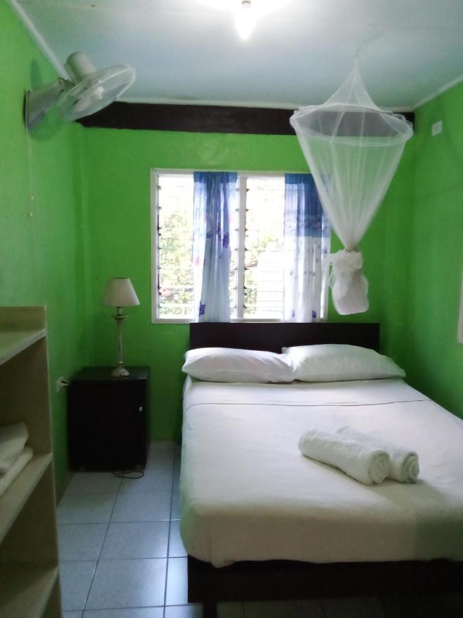 Island Home Honiara Luaran gambar